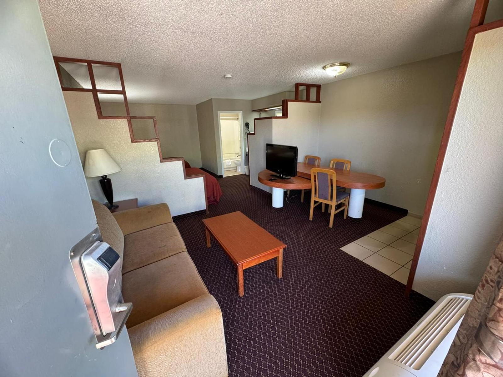 Rodeway Inn & Suites South Of Fiesta Park San Antonio Eksteriør billede